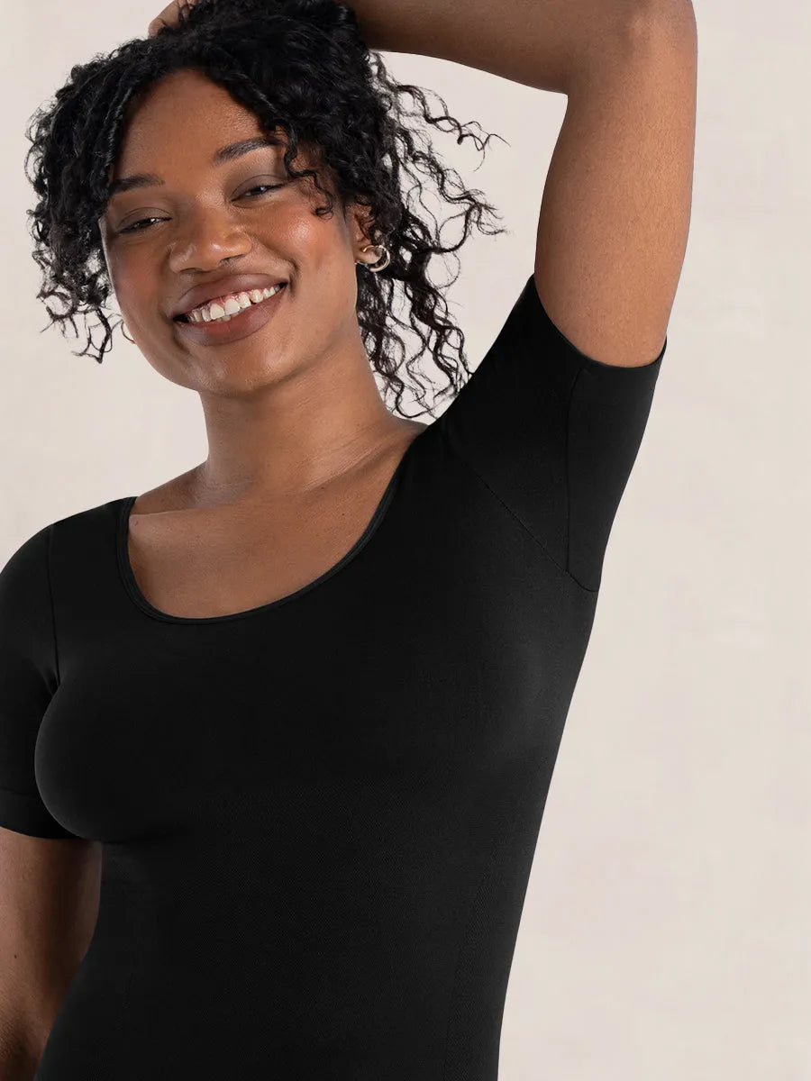 Camiseta Moldeadora Glow Essentials™ | Manga Corta Invisible